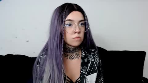 Snapshot of lannie_gonzales chatting on 01.20.25 LANNIE online show from 01.20.25