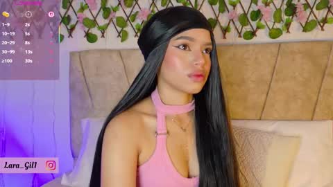 Snapshot of lara_gil_ chatting on 09.18.25 Lara Gill online show from 09.18.25