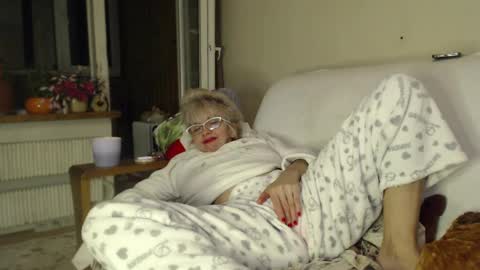 Snapshot of laralhotr chatting on 03.08.25 laralhotr online show from 03.08.25