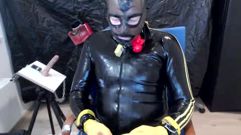 Snapshot of latexslaafboy2 chatting on 01.09.25 latexslaafboy online show from 01.09.25