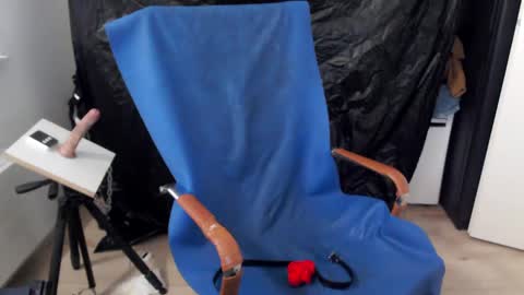 Snapshot of latexslaafboy2 chatting on 01.30.25 latexslaafboy online show from 01.30.25