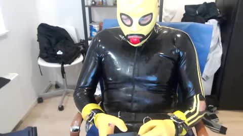 Snapshot of latexslaafboy2 chatting on 02.27.25 latexslaafboy online show from 02.27.25