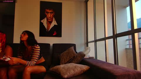 Snapshot of latin_couple77 chatting on 01.10.25 Sara y Andy online show from 01.10.25