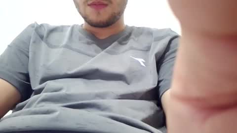 Snapshot of latin_edge chatting on 03.10.25 Latin edge online show from 03.10.25