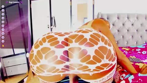laura_sexo11 online show from 10.14.25