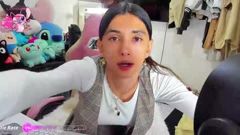 Snapshot of laurencesophiets chatting on 09.17.25 SF online show from 09.17.25