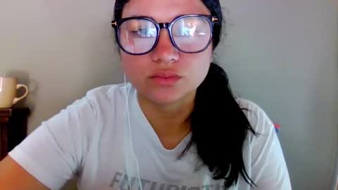 onlyfan laureng7 - 7 laureng2 online show from 10.15.25