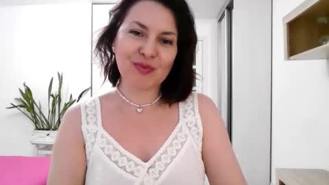 Diana  online show from 10.20.25