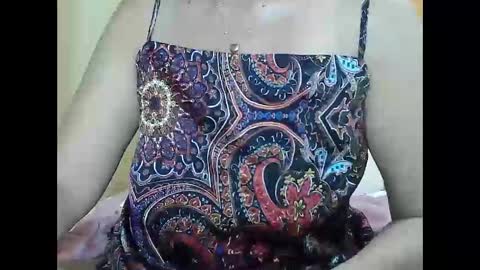 Snapshot of lavine1983 chatting on 10.08.25 lavine1983 online show from 10.08.25