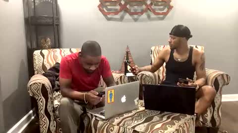 Snapshot of laxleabonxxx chatting on 11.11.25 Lax online show from 11.11.25