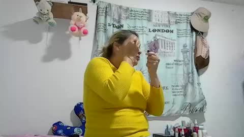 Snapshot of layla_astrum chatting on 11.07.25 layla_astrum online show from 11.07.25