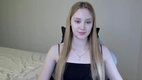 Snapshot of laylapretty001 chatting on 03.11.25 LaylaPretty001 online show from 03.11.25
