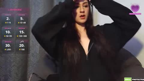 Snapshot of laylolasquirt chatting on 11.02.25 laylolasquirt online show from 11.02.25