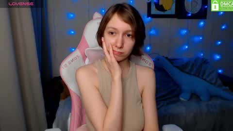 Snapshot of leah__gotty chatting on 12.13.24 Leah  Gotty online show from 12.13.24