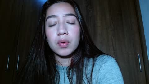 Snapshot of leanaalhub chatting on 12.29.24 leanaalhub online show from 12.29.24