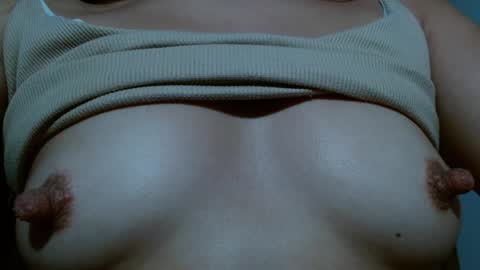 Snapshot of leanaalhub chatting on 01.26.25 leanaalhub online show from 01.26.25