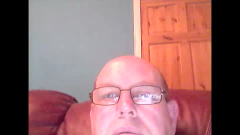 leatherpants68 online show from 10.15.25