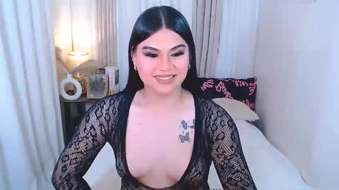 Snapshot of leighcortesi chatting on 10.21.25 Cailey online show from 10.21.25
