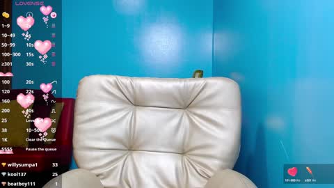 Snapshot of lena_roses chatting on 12.02.24 Lena online show from 12.02.24