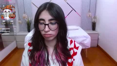 Snapshot of lena_roses chatting on 10.17.25 Lena online show from 10.17.25