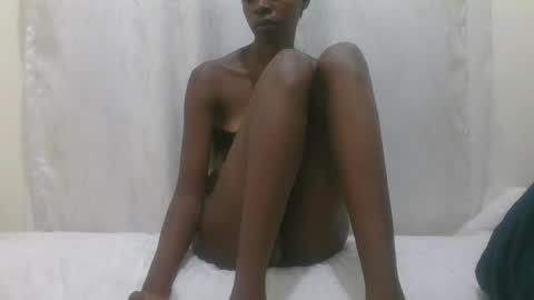 Snapshot of lenah6 chatting on 11.05.25 lenah6 online show from 11.05.25