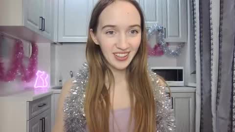 Snapshot of leslie_my_lovee chatting on 12.16.24  LESLIE   online show from 12.16.24