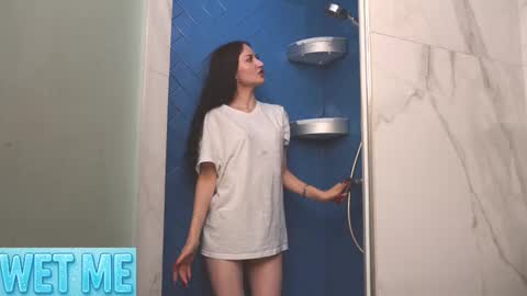 Hi my name is Lessy I am 18 years old. Im new here but I really like making new acquaintances online show from 10.05.25