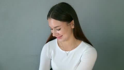 Snapshot of lette_emily chatting on 09.11.25 Emily online show from 09.11.25