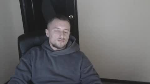 Snapshot of lev1ngston chatting on 12.29.24 lev1ngston online show from 12.29.24