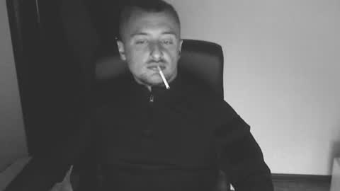 Snapshot of lev1ngston chatting on 09.14.25 lev1ngston online show from 09.14.25