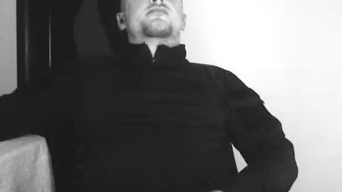 Snapshot of lev1ngston chatting on 09.29.25 lev1ngston online show from 09.29.25