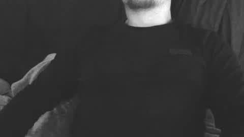 Snapshot of lev1ngston chatting on 10.05.25 lev1ngston online show from 10.05.25