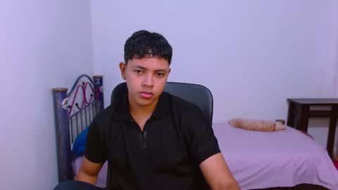 Snapshot of levii_7 chatting on 10.02.25      0600AM-1200PM - online show from 10.02.25