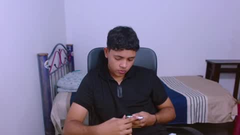 Snapshot of levii_7 chatting on 10.03.25      0600AM-1200PM - online show from 10.03.25