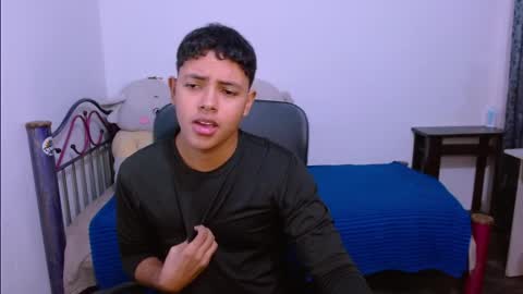 Snapshot of levii_7 chatting on 10.18.25      0600AM-1200PM - online show from 10.18.25