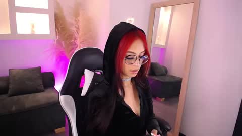 Snapshot of lexy_storm_18 chatting on 10.10.25 lexy_storm_18 online show from 10.10.25