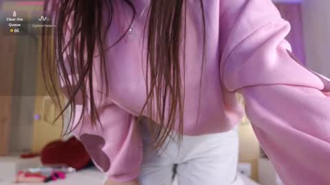 Snapshot of lexywillde chatting on 01.04.25 LexyWillde online show from 01.04.25