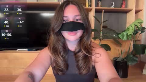 Snapshot of leyla_on_sport chatting on 09.22.25 Leyla online show from 09.22.25