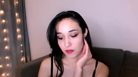 Snapshot of li_noen chatting on 01.29.25 Li online show from 01.29.25