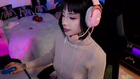 Snapshot of liaa_rodriguezz chatting on 10.11.25 Liaa online show from 10.11.25