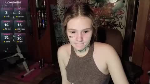 Snapshot of liaaa_li chatting on 10.25.25 liaaa_li online show from 10.25.25