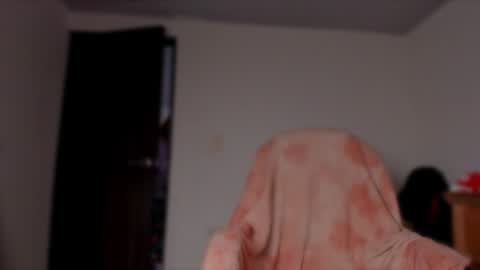 Snapshot of liahilton_ chatting on 01.13.25 lh6 9c online show from 01.13.25