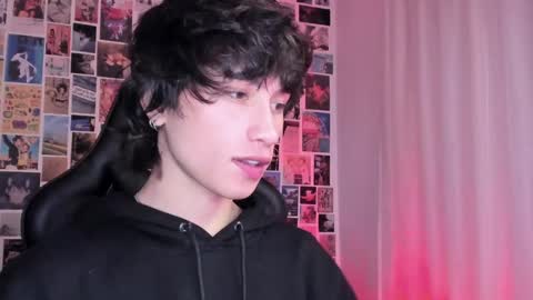 Snapshot of liamelf chatting on 01.14.25 Liam online show from 01.14.25