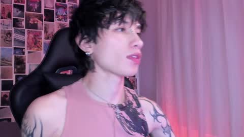 Snapshot of liamelf chatting on 01.20.25 Liam online show from 01.20.25