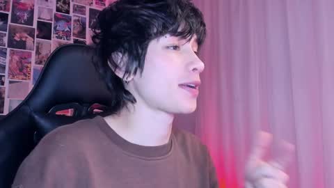 Snapshot of liamelf chatting on 01.26.25 Liam online show from 01.26.25