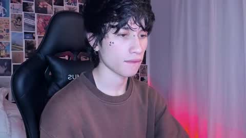 Snapshot of liamelf chatting on 02.15.25 Liam online show from 02.15.25