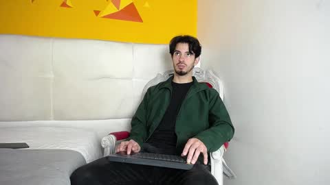 LiamLuxe online show from 01.14.25