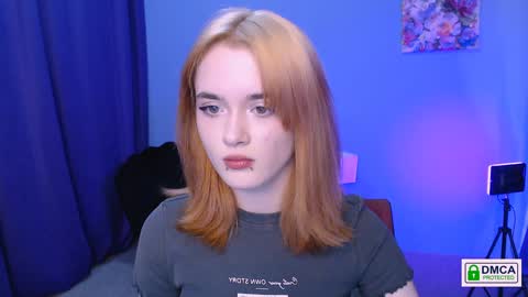 Snapshot of liana_kisses chatting on 01.02.25 Little Liana online show from 01.02.25
