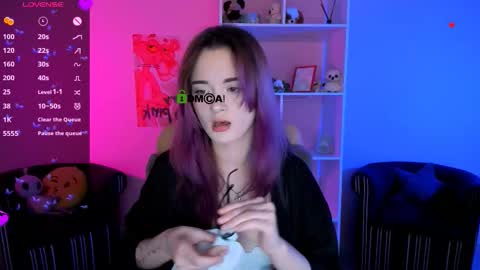 Snapshot of liana_kisses chatting on 09.20.25 Little Liana online show from 09.20.25