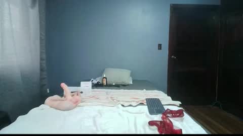 Snapshot of liaortiz69 chatting on 01.20.25 LiaOrtiz online show from 01.20.25